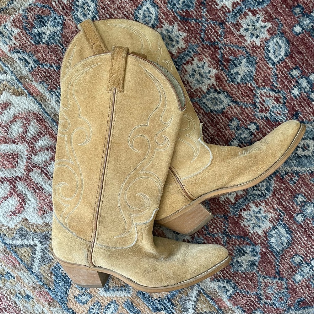 VINTAGE SUEDE LEATHER COWBOY BOOTS